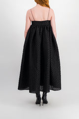 Voluminous strap midi dress
